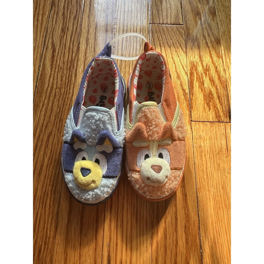 Children's Disney  Bluey Sneakers Toddlers Size 9 Ground Up